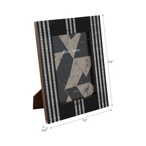 Photo Frame - Black Resin with Ridged Stripes, 5x7 in.