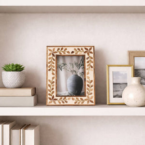 Picture Frame - Brown Wood Etched Leaf Inlay Vine - 4x6 in.