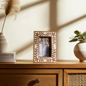Picture Frame - Brown Wood Etched Leaf Inlay Vine - 4x6 in.