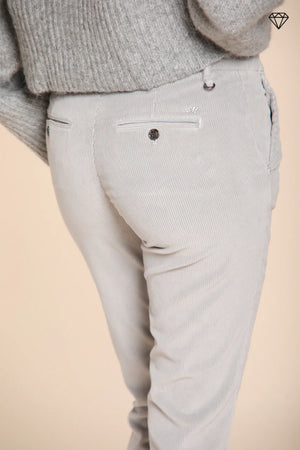 New York Slim Velvet Pant
