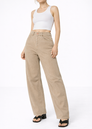 Kallie Relaxed Curve Jean - Mocha