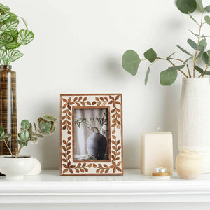 Picture Frame - Brown Wood Etched Leaf Inlay Vine - 4x6 in.