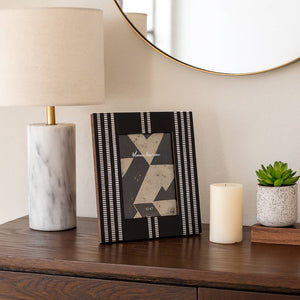Photo Frame - Black Resin with Ridged Stripes, 5x7 in.