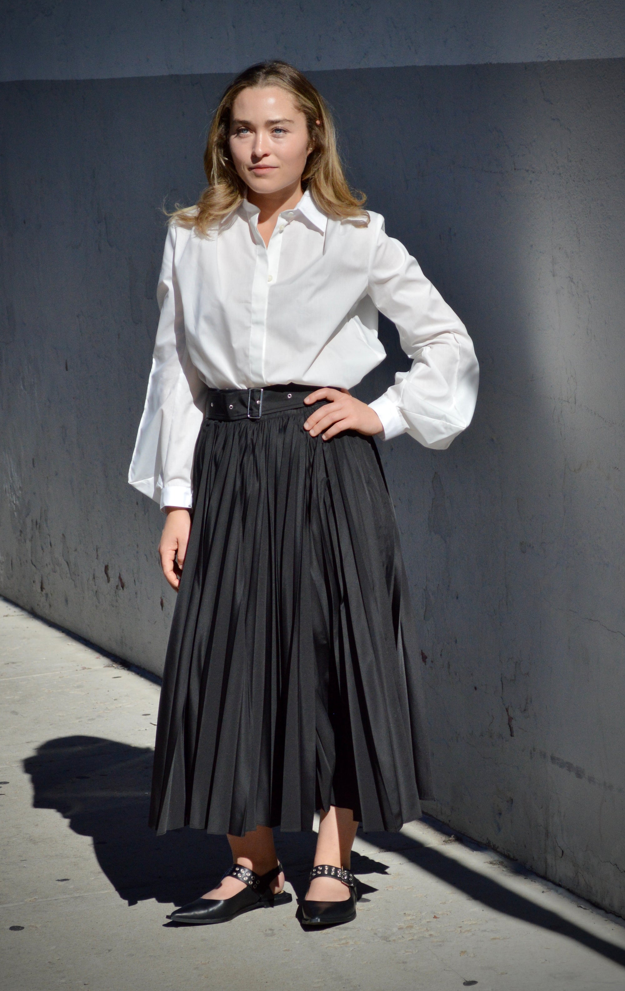 Feminine Crisp White Button Down Blouse