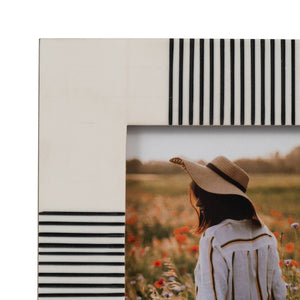 Photo Frame - Black/White Resin Abstract Geometric, 4x6 in.