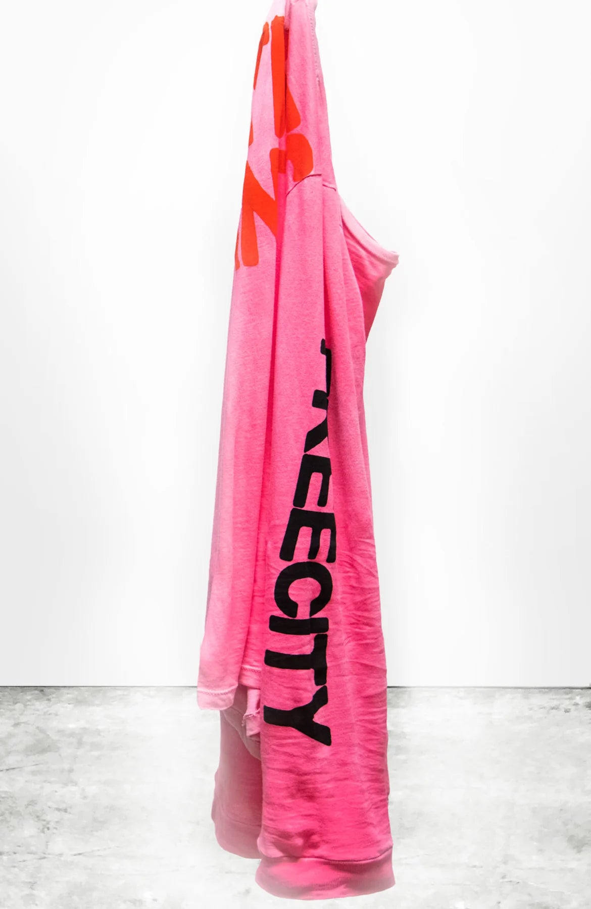 "Artists Wanted" SuperVintage Long Sleeve Top