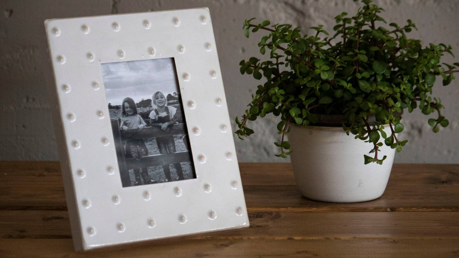 Axl Raised Dot Metal Photo Frame - 4x6 - The Collective Park City