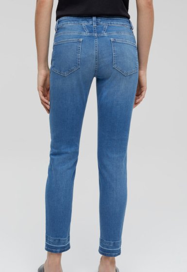 Baker Mid Rise Crop Jean - The Collective Park City