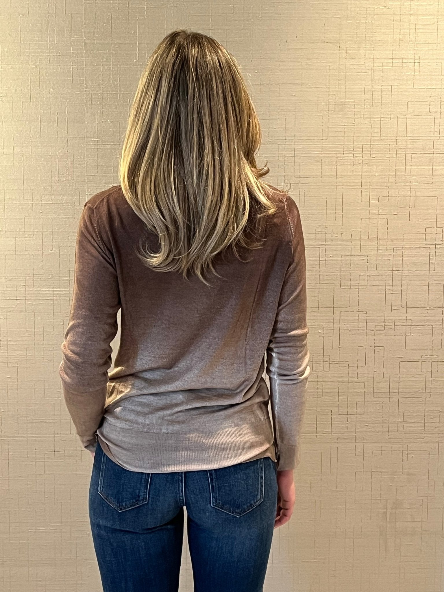 Boston V - Neck Light Sweater - The Collective Park City