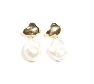 Cloud Pearl Earrings - The Collective Park City