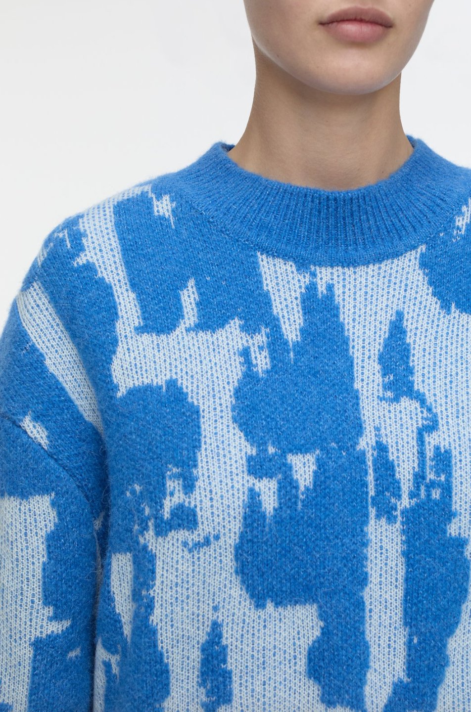 Crew Neck Jacquard Sweater - The Collective Park City