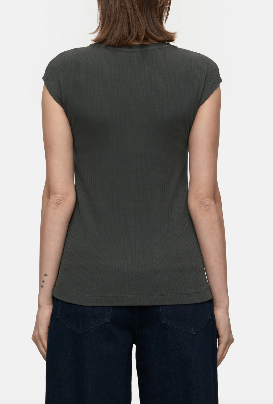 Crewneck Ribbed T-Shirt - The Collective Park City