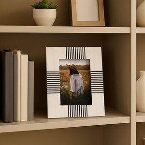 Photo Frame - Black/White Resin Abstract Geometric, 4x6 in.