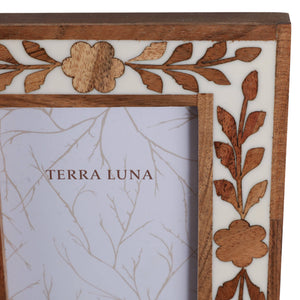 White/Brown 4x6 in. Wooden Petals Photo Frame