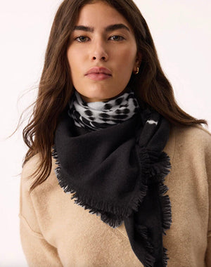 Hachiko - Circle Cashmere Bandana Scarf - Noir - The Collective Park City