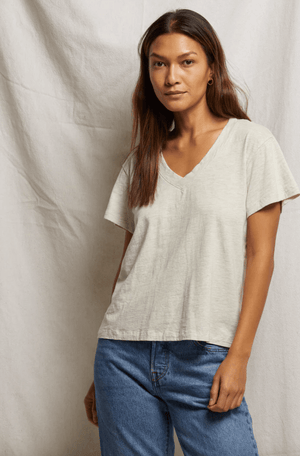 Hendrix Boxy V - neck Tee - Oatmeal - The Collective Park City