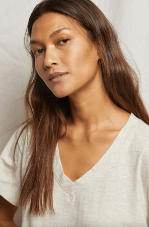 Hendrix Boxy V - neck Tee - Oatmeal - The Collective Park City