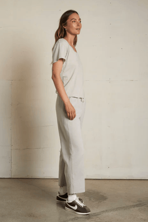 Hendrix Boxy V - neck Tee - Silver - The Collective Park City