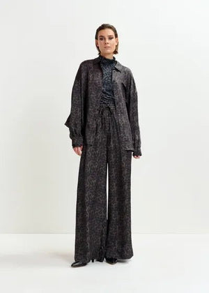 Ilorin Oversized Ruffle Shirt - The Collective Park City