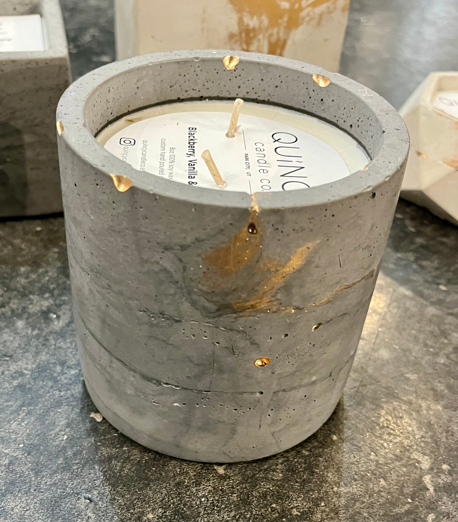 Concrete Black/Gold Candle - Lg Cylinder