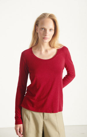 Jacksonville Long Sleeve Round - Neck T-shirt - Goji Berry - The Collective Park City