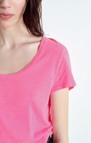 Jacksonville Scoop-Neck Tee - Flourescent Rose - The Collective Park City