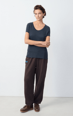 Jacksonville S/S Scoop Neck T-shirt - Navy - The Collective Park City