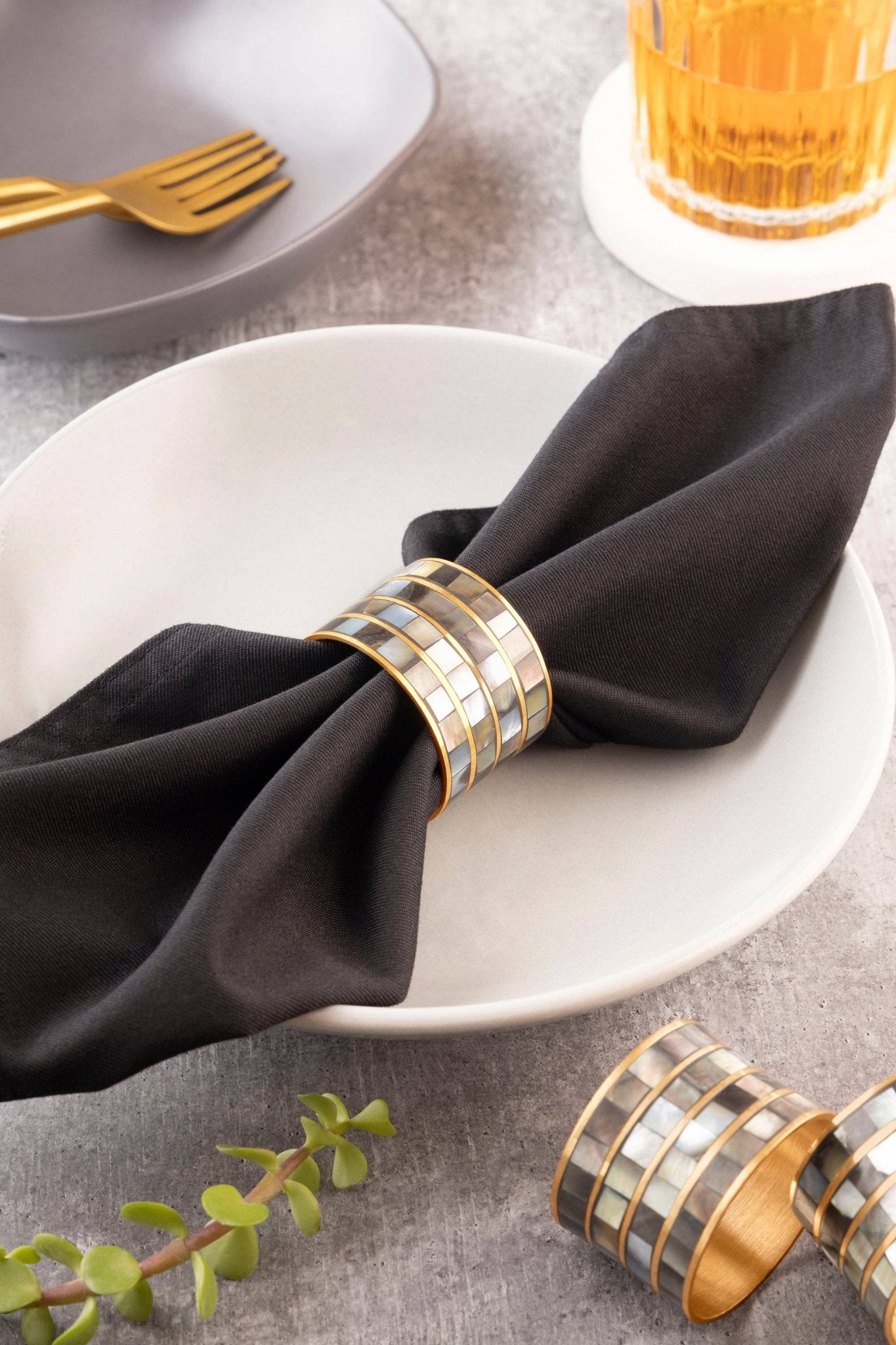 Jardin Napkin Rings: Black - The Collective Park City