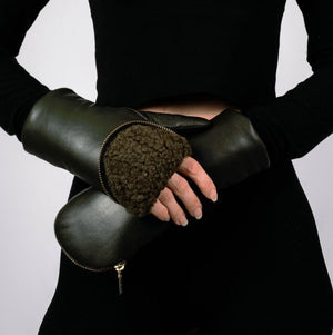 Lambskin / Fleece 1/2 Zip Mittens - Hunter - The Collective Park City