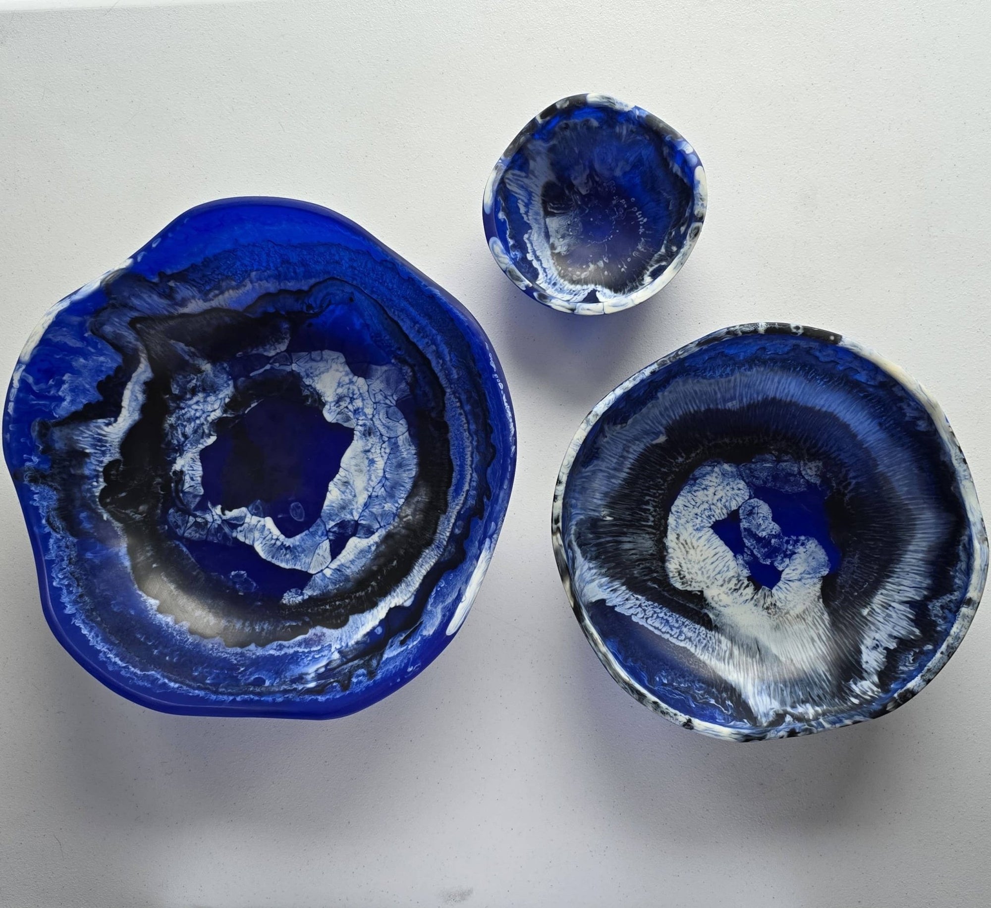 Large wavy 3 bowls Set / Hand Poured Resin / Dark Blue - The Collective Park City