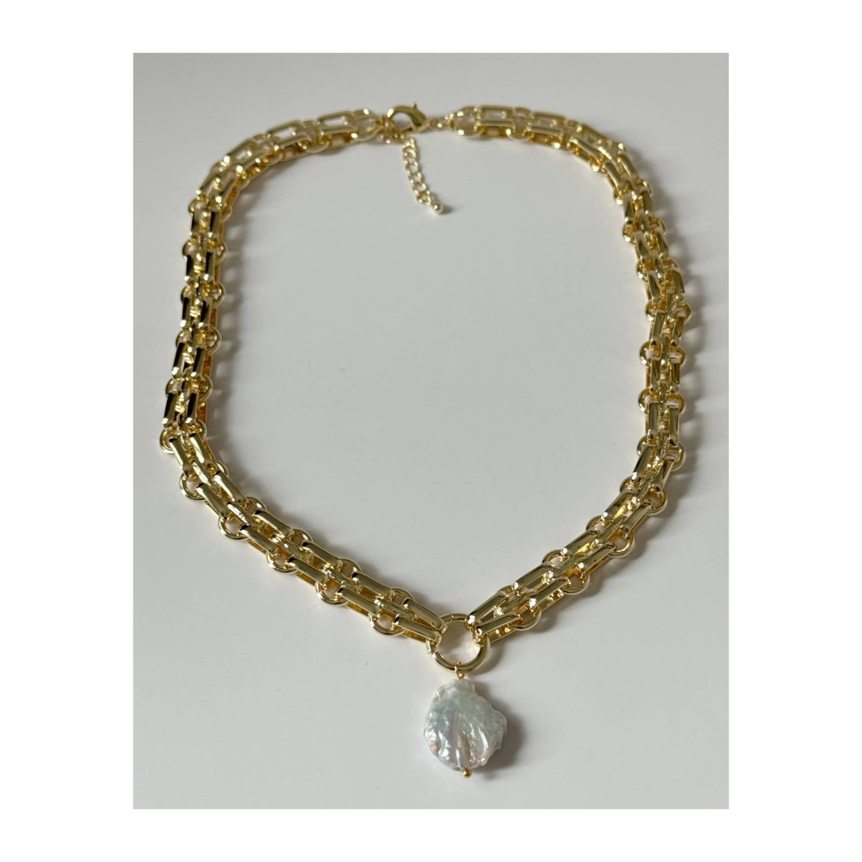 Ovo Pearl Chain Link Necklace: Gold Plated - The Collective Park City
