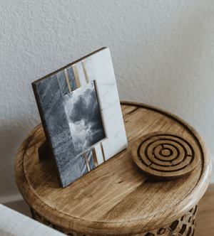 Sammita 4x6 Black & White Picture Frame - Hand Carved Marble - The Collective Park City
