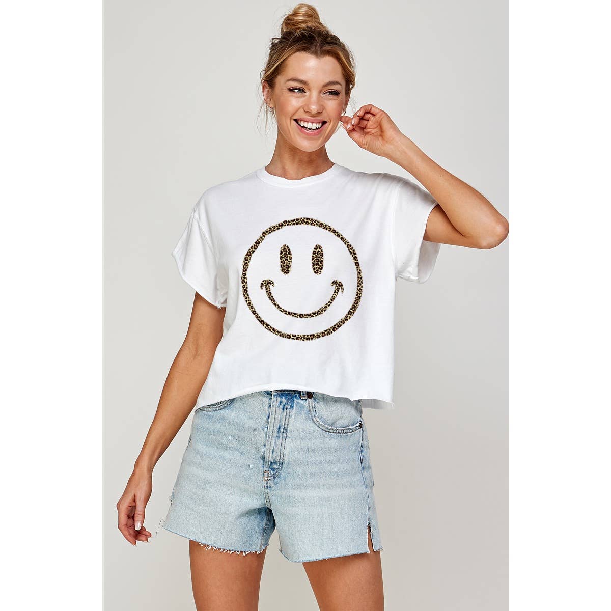 SMILE FACE Vintage Graphic Crop Tee - The Collective Park City