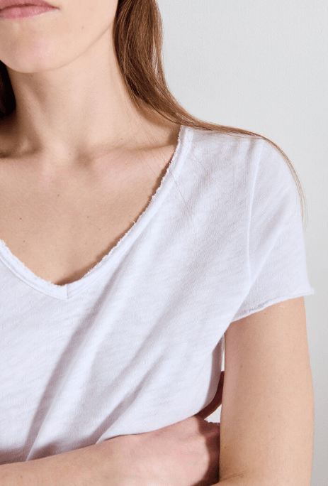 Sonoma V - Neck Tshirt - Blanc - The Collective Park City