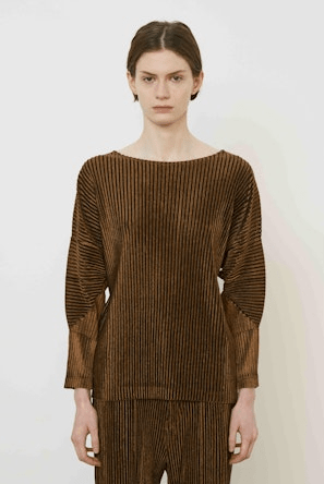 Tapered Sleeve Plissé Blouse - The Collective Park City