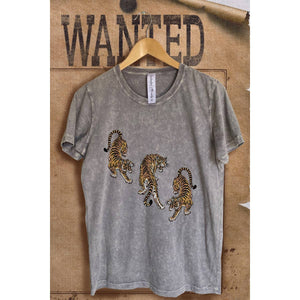'THREE TIGERS' Vintage Graphic Tee - The Collective Park City