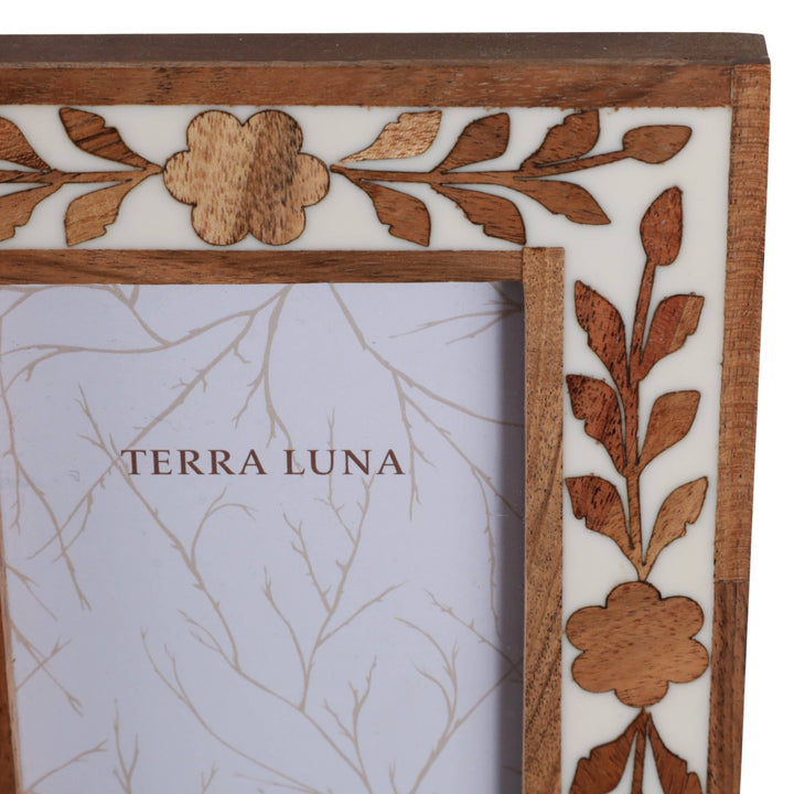 White/Brown 4x6 in. Wooden Petals Photo Frame - The Collective Park City