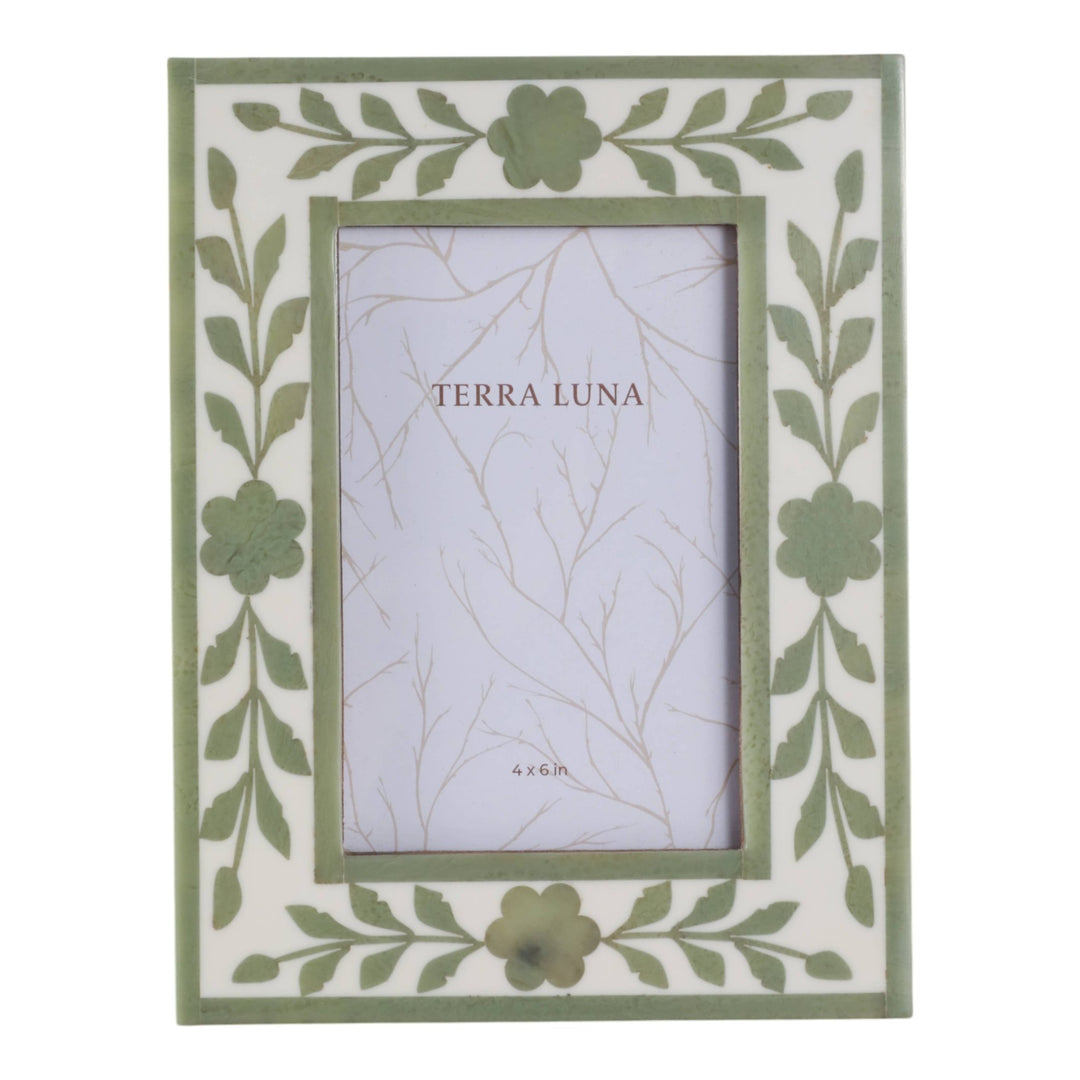 White/Green 4x6 in. Wooden Petals Photo Frame - The Collective Park City