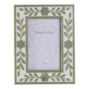 White/Green 4x6 in. Wooden Petals Photo Frame - The Collective Park City