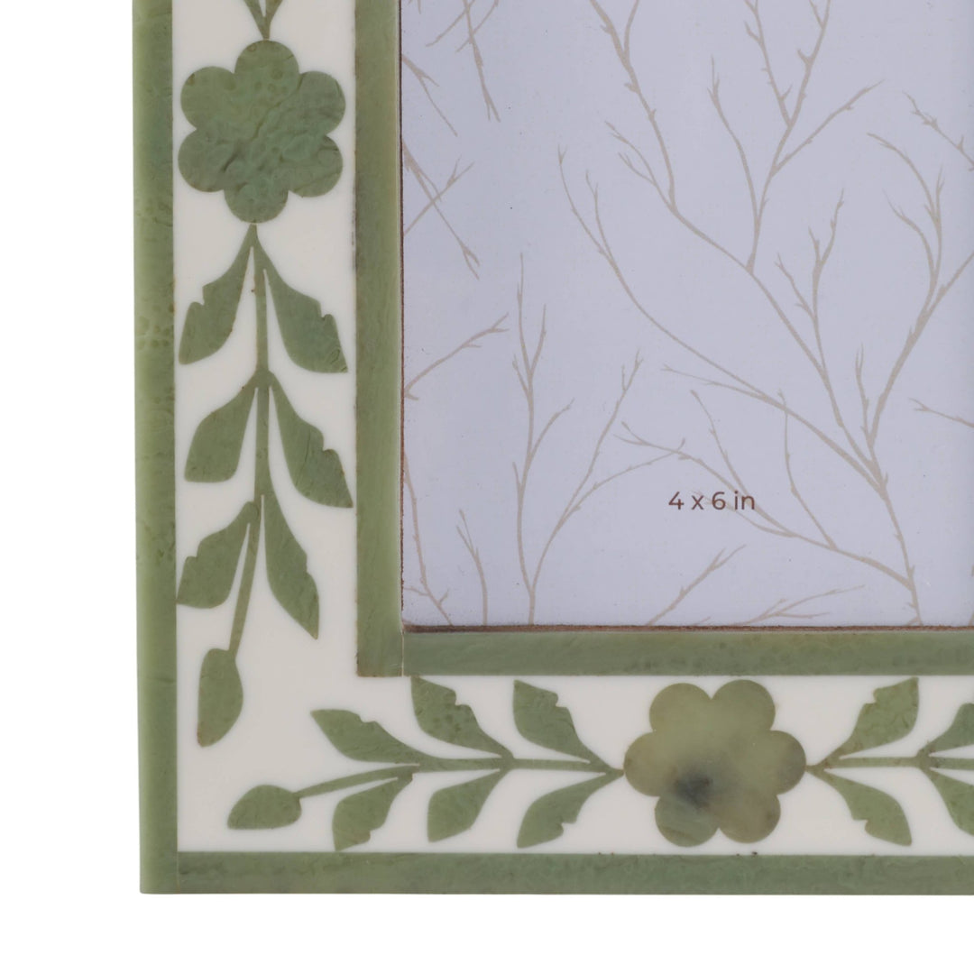 White/Green 4x6 in. Wooden Petals Photo Frame - The Collective Park City
