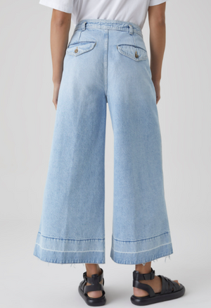 Leira Wide Leg Crop Jean